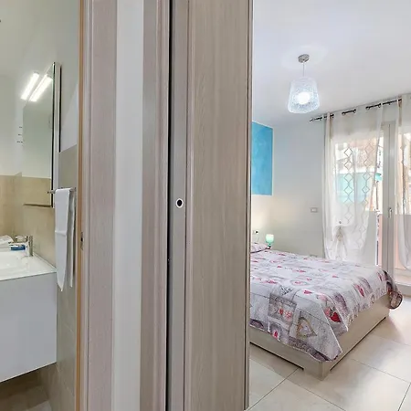 Shanaia Apartment Loano